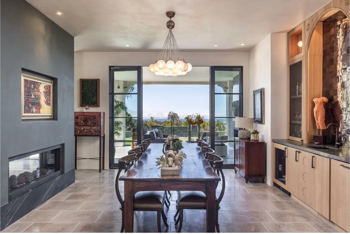 Formal Dining